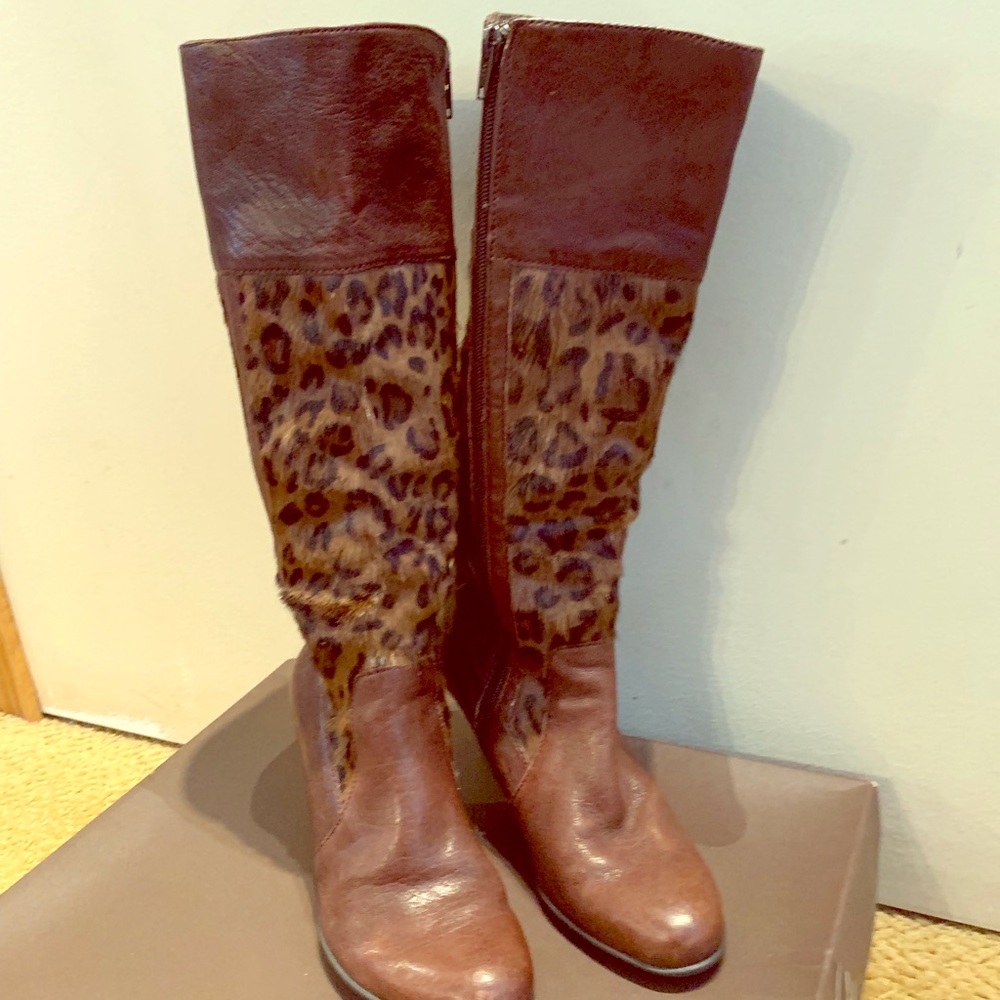 BORN WOMENS BROWN LEATHER LEOPARD PRINT BOOTS 7.5
